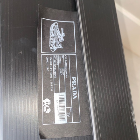 Never worn Prada Calzature Donna Sneakers - Picture 6 of 7